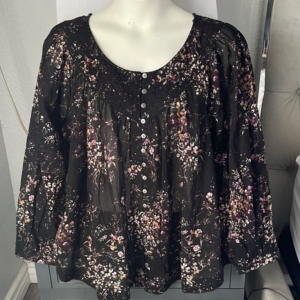 Terra & Sky Black Floral Button-Front Blouse with Pink Accents